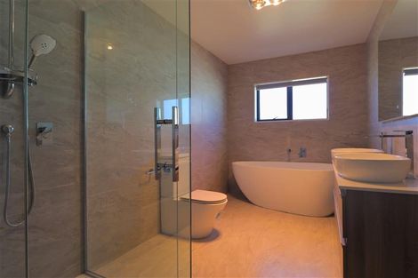 Photo of property in 277 Flat Bush School Road, Flat Bush, Auckland, 2019