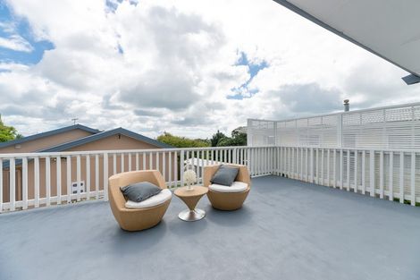 Photo of property in 8 Hauraki Crescent, Pinehill, Auckland, 0632