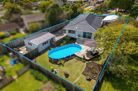 Photo of property in 4 Spinella Drive, Bayview, Auckland, 0629