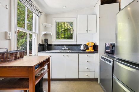 Photo of property in 32 Walpole Street, Waltham, Christchurch, 8023