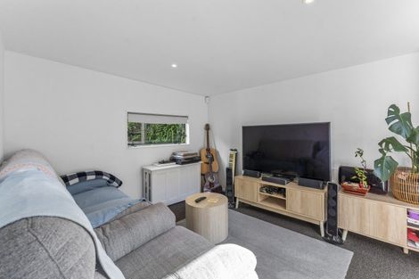 Photo of property in 61 Renown Road, Raumati South, Paraparaumu, 5032