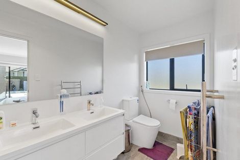 Photo of property in 15 Waikaka Place, Rototuna North, Hamilton, 3210