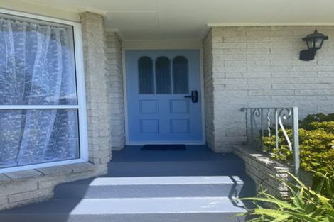 Photo of property in 1/5 Fenwick Avenue, Milford, Auckland, 0620