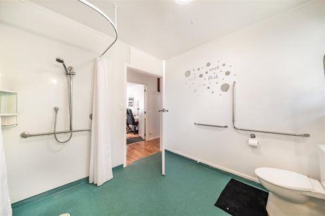 Photo of property in 4 Davis Crescent, Elderslea, Upper Hutt, 5018