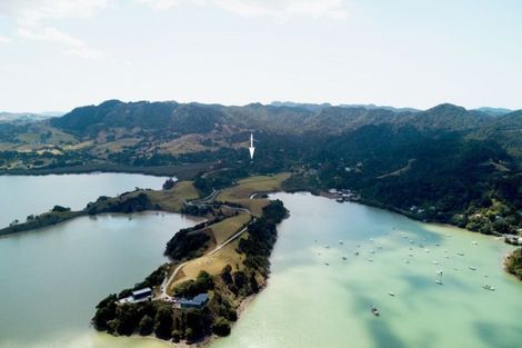 Photo of property in 283 Totara Road North, Totara North, Kaeo, 0479