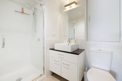 Photo of property in Algarve Apartments, 211/332 Maunganui Road, Mount Maunganui, 3116