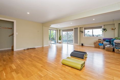 Photo of property in 36 Charles Dickens Drive, Mellons Bay, Auckland, 2014