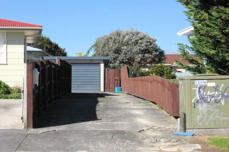 Photo of property in 2/34 Cargill Street, Papakura, 2110