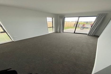 Photo of property in 5 Cabbage Close, Halswell, Christchurch, 8025