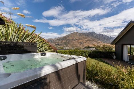 Photo of property in 1 Batsford Lane, Lower Shotover, Queenstown, 9371