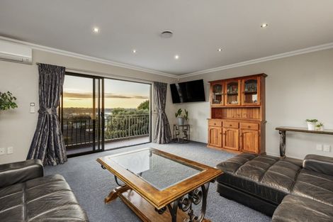 Photo of property in 22 Talbot Place, Welcome Bay, Tauranga, 3112