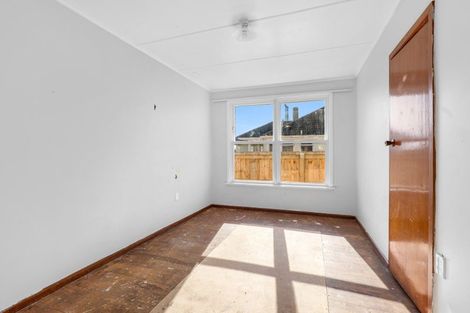 Photo of property in 32 Uxbridge Street, Redwood, Christchurch, 8051