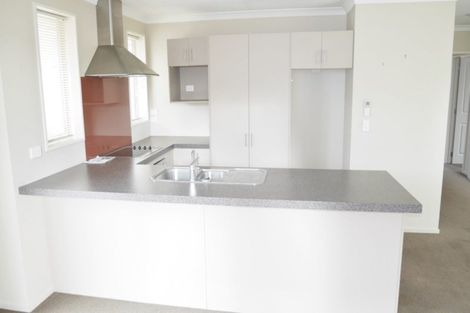 Photo of property in 6a Freyberg Avenue, Riccarton, Christchurch, 8011