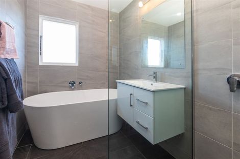 Photo of property in 19 Vivian Street, Burwood, Christchurch, 8083