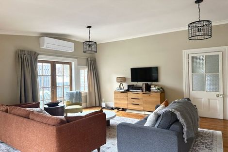 Photo of property in 269 High Street North, Carterton, 5713