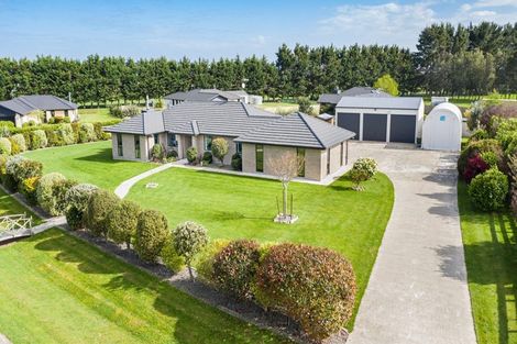 Photo of property in 52 Garth Road, Levin, 5571