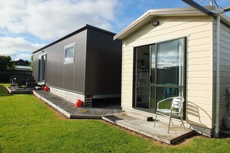 Photo of property in 27a Seabury Avenue, Foxton Beach, Foxton, 4815