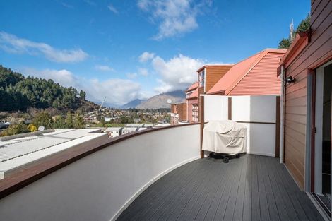 Photo of property in 8a Kiely Lane, Queenstown, 9300