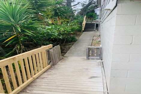 Photo of property in 16a Holiday Road, Stanmore Bay, Whangaparaoa, 0932