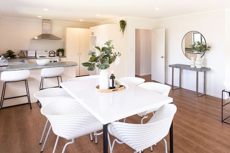 Photo of property in 21 Robinia Place, Snells Beach, 0920