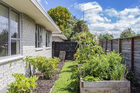 Photo of property in 1/120 Blighs Road, Strowan, Christchurch, 8052