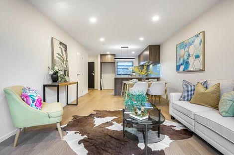 Photo of property in 57d Edmonton Road, Henderson, Auckland, 0612