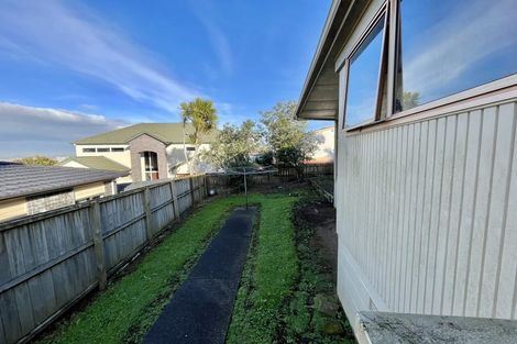 Photo of property in 9 Everglade Drive, Goodwood Heights, Auckland, 2105