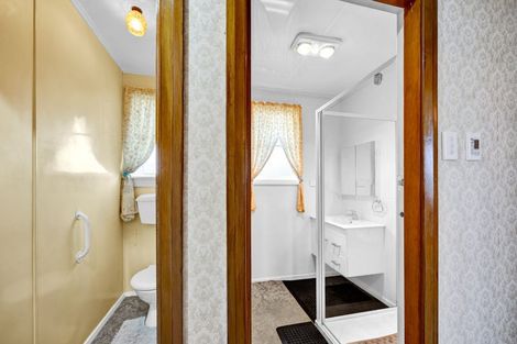 Photo of property in 10 Bone Crescent, Hawera, 4610