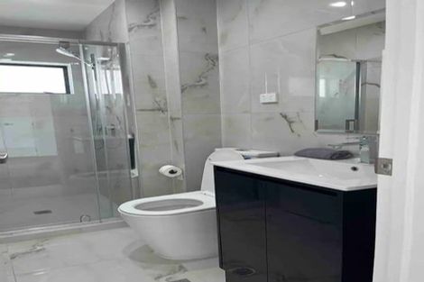 Photo of property in 166b Rathgar Road, Henderson, Auckland, 0610