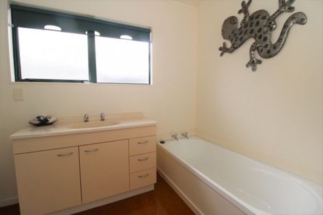 Photo of property in 220 Matarangi Drive, Matarangi, Whitianga, 3592