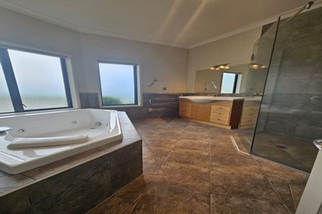 Photo of property in 123 Muhunoa Road East, Ohau, Levin, 5570