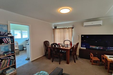 Photo of property in 2/1 Exmouth Road, Northcote, Auckland, 0627
