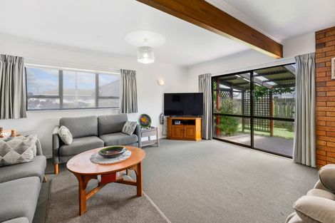 Photo of property in 15 Haumoana Street, Koutu, Rotorua, 3010