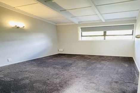 Photo of property in 40 Woodside Road, Massey, Auckland, 0614