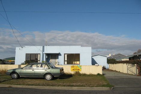 Photo of property in 1 Lynn Street, Oamaru North, Oamaru, 9400