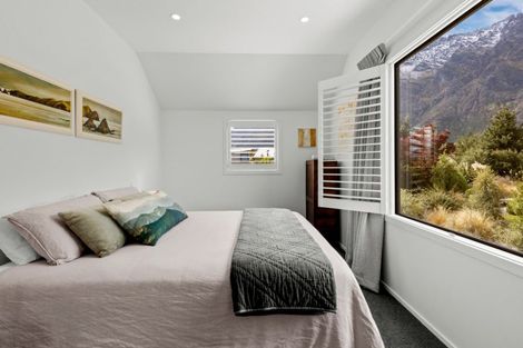 Photo of property in 1 Appin Court, Jacks Point, Queenstown, 9371