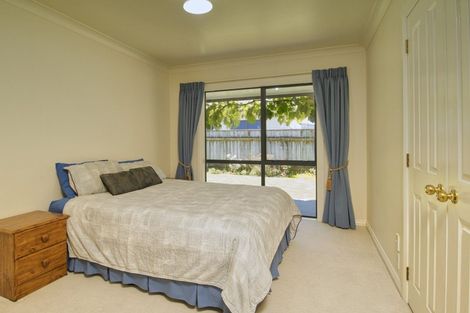 Photo of property in 71 Avenue Road, Greenmeadows, Napier, 4112