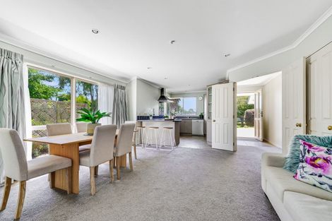 Photo of property in 2 Rochester Place, Nawton, Hamilton, 3200