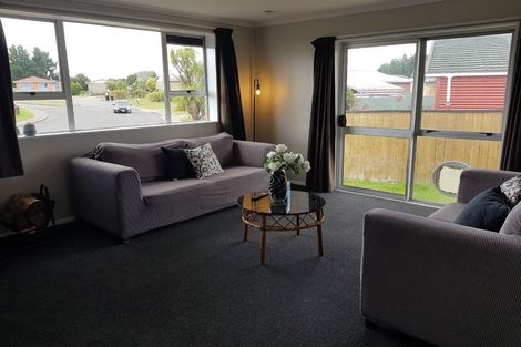 Photo of property in 52 Newbie Place, Heidelberg, Invercargill, 9812