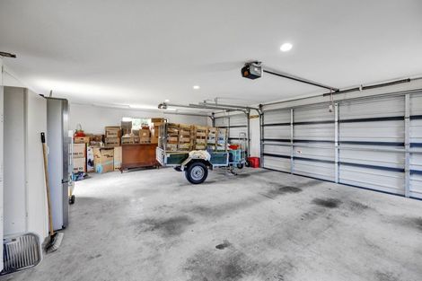 Photo of property in 3 Larlin Heights, Hawera, 4675