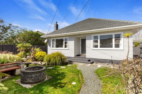 Photo of property in 44 Palmer Crescent, Silverstream, Upper Hutt, 5019