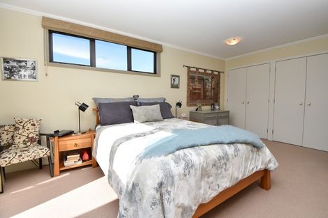Photo of property in 8 Daffodil Grove, Carterton, 5713