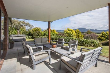 Photo of property in 215 Ongare Point Road, Tahawai, 3170