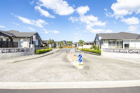 Photo of property in 1 Catamaran Way, Papamoa Beach, Papamoa, 3118