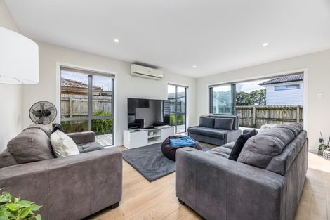 Photo of property in 61b Margan Avenue, New Lynn, Auckland, 0600