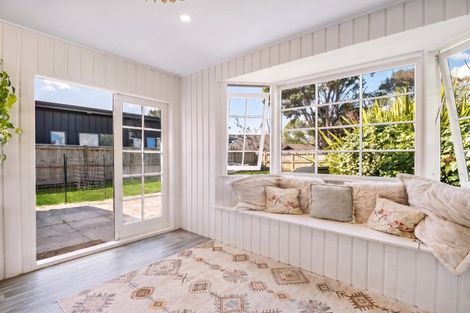 Photo of property in 40 Clifton Terrace, Fitzherbert, Palmerston North, 4410