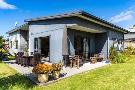 Photo of property in 64b Jack Boyd Drive, Mangawhai Heads, Kaiwaka, 0573