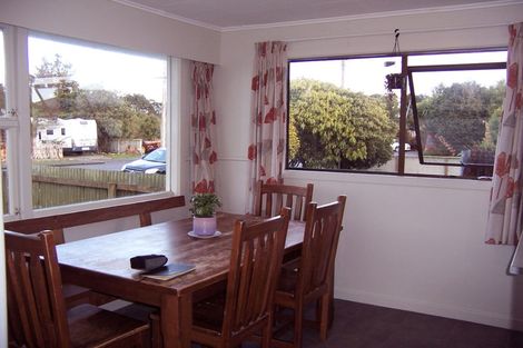 Photo of property in 4 Carlyle Street, Tuatapere, 9620