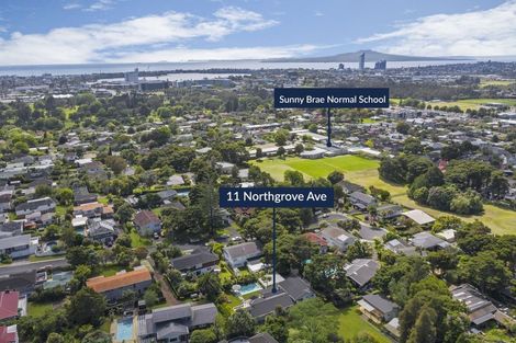 Photo of property in 11 Northgrove Avenue, Hillcrest, Auckland, 0627