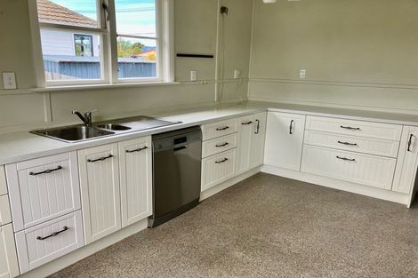 Photo of property in 24 Johnson Street, Milton, 9220